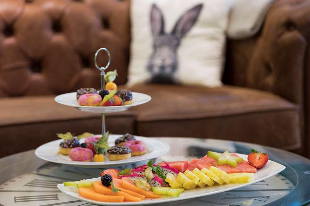 Melia Hotel 4*